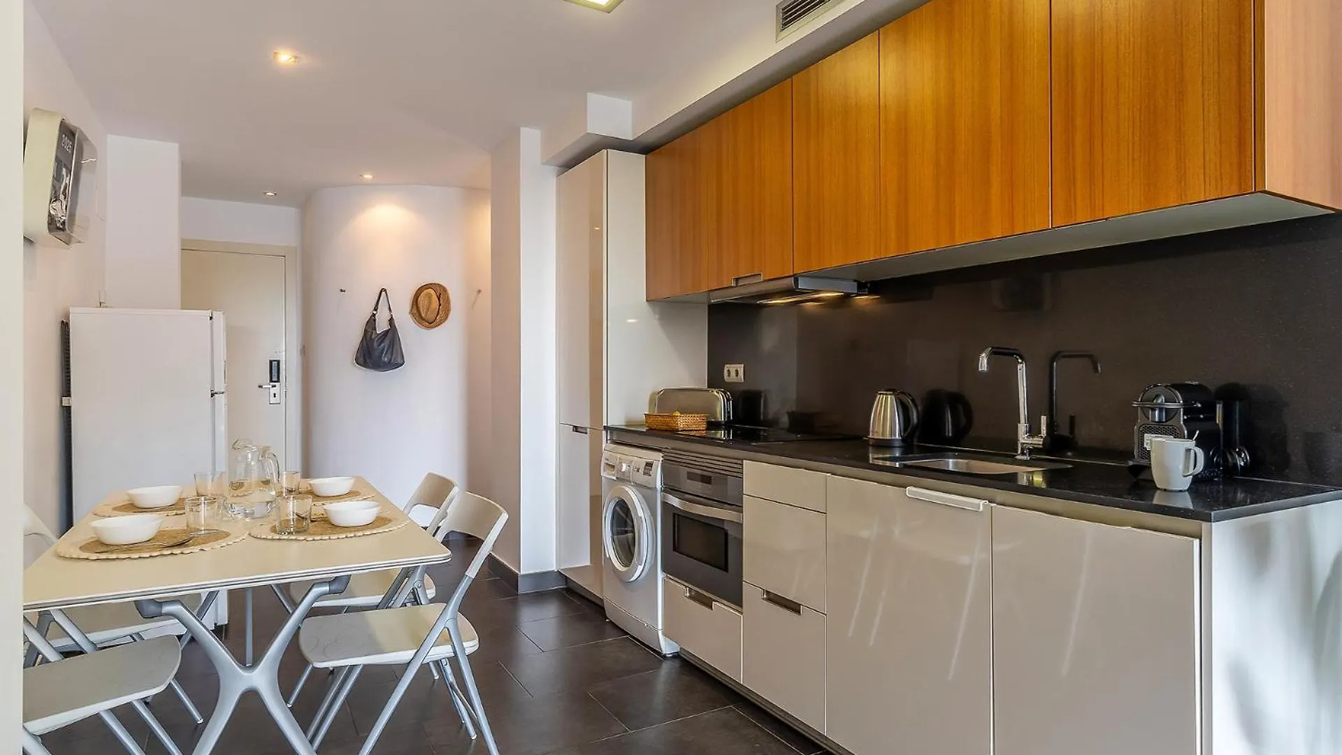 Ab Poblenou Comfort Barselona İspanya